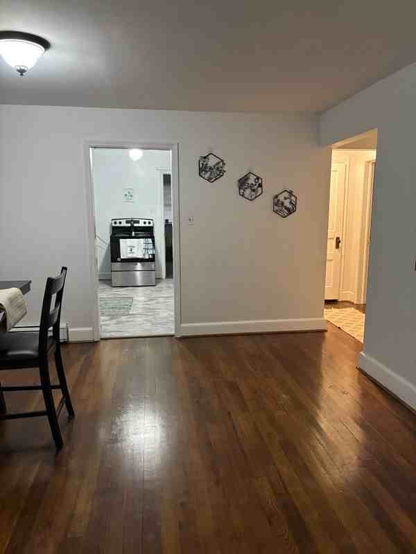 104 E Washington St - Photo 6 of 16