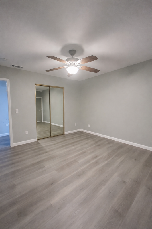 2891 Canyon Crest Dr ##17 - Photo 5 of 9