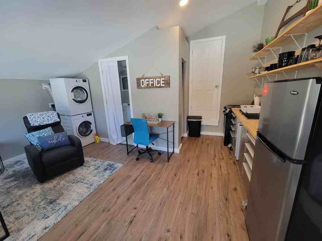 36 Beal St ##4 - Photo 6 of 11