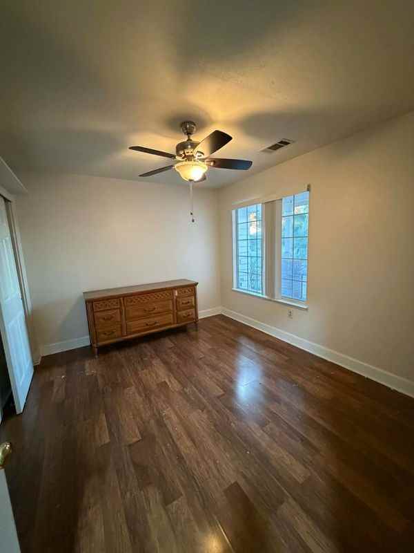 1965 Shelby Rd - Photo 5 of 8