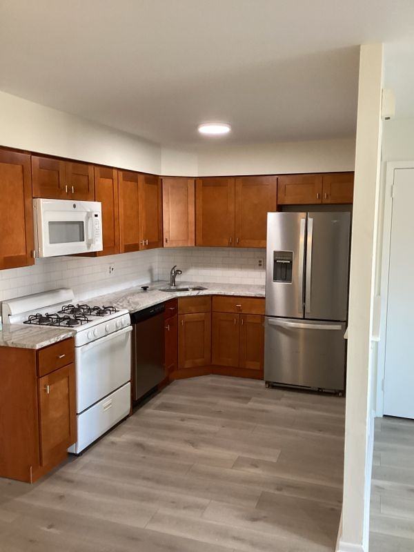 3874 Linden Ave ##A - Photo 2 of 3