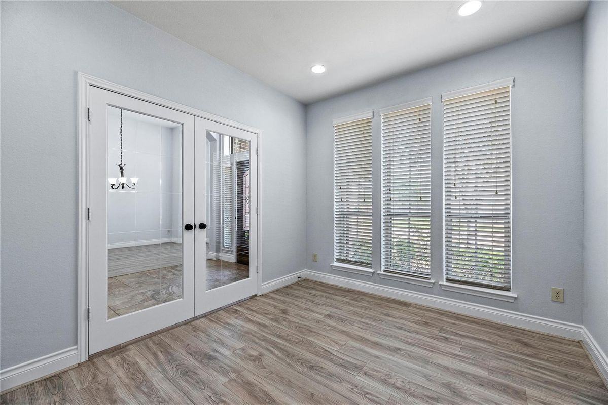 1637 Wimberly Hollow Ln - Photo 6 of 37