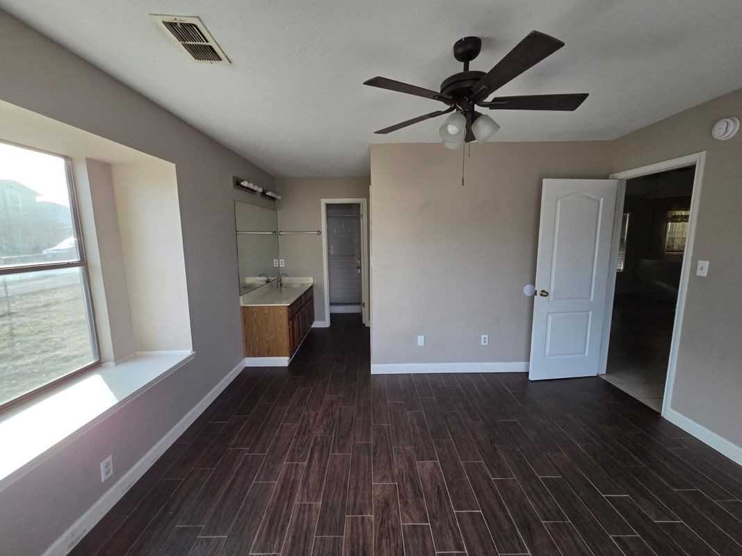 2406 Patsy Pkwy - Photo 3 of 6
