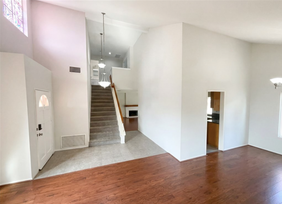 9036 Limecrest Dr - Photo 5 of 16