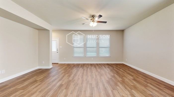 2328 Goodnight Ranch Dr - Photo 5 of 34