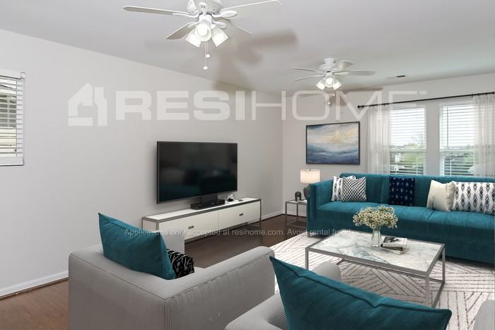 3693 Avalon Lake Dr - Photo 6 of 17