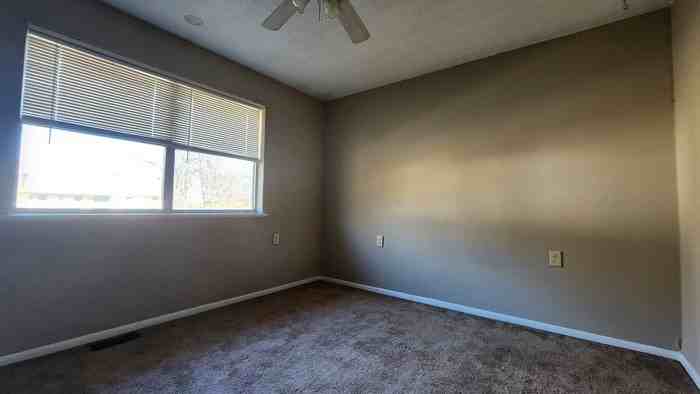 1007 Oak St #3 - Photo 5 of 6