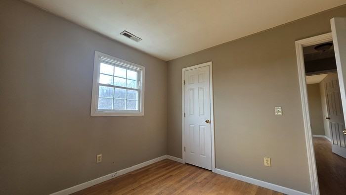 3614 N Roan St #7 - Photo 4 of 6
