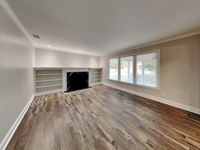 100 Raymond St - Photo 2 of 25