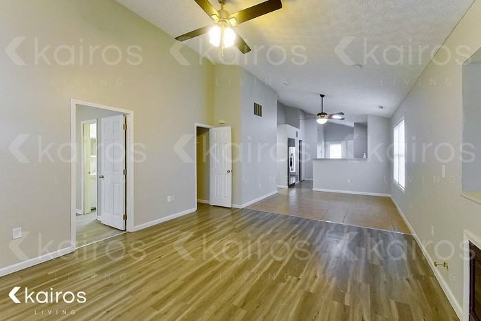 7101 Reynolds Crossing Dr - Photo 5 of 19