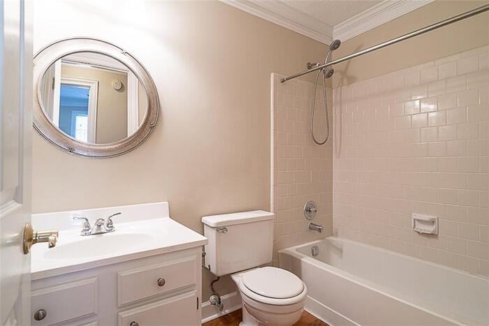 310 Knoll Ridge Ct - Photo 4 of 10