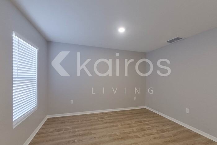 4232 Swensson St - Photo 5 of 30