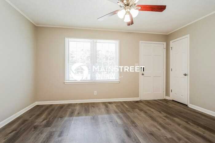 941 Grier Rd - Photo 2 of 16