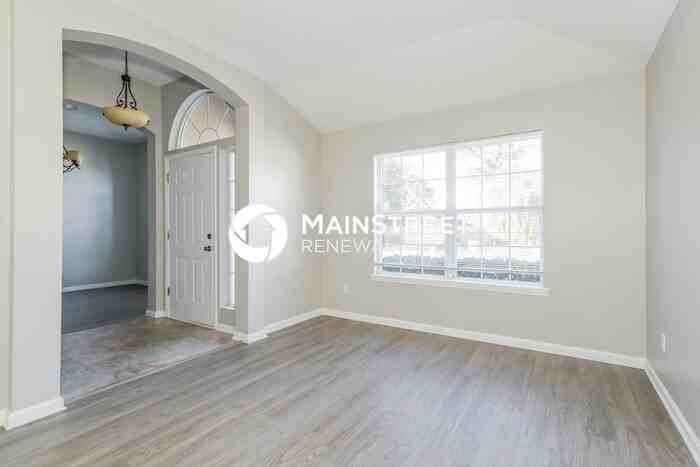 940 Ashton Cove Ter - Photo 4 of 16