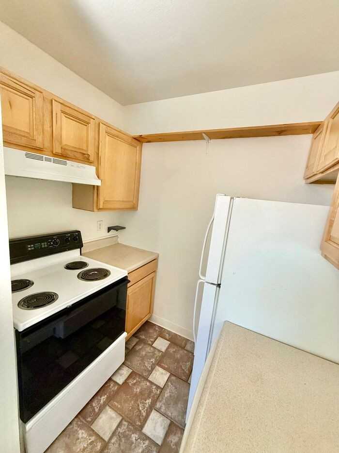 1925 Pecan St #D - Photo 6 of 14