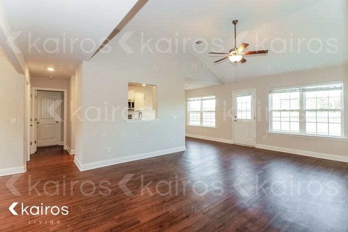 220 Western Red Cedar Dr - Photo 2 of 17