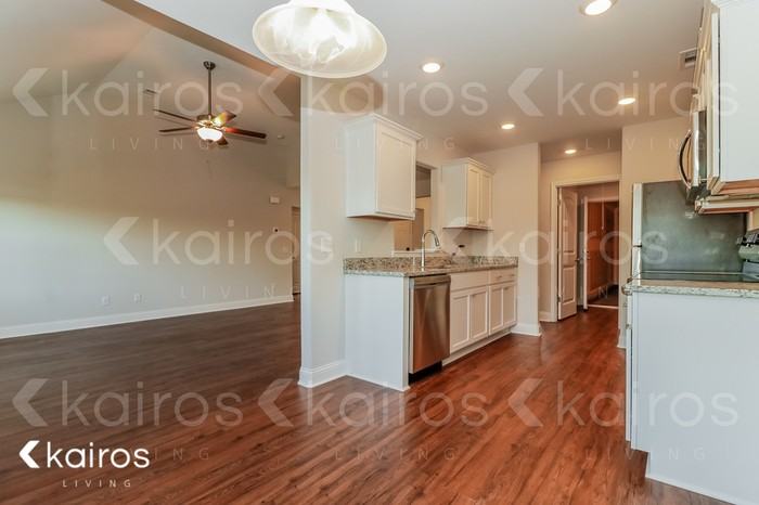 220 Western Red Cedar Dr - Photo 6 of 17