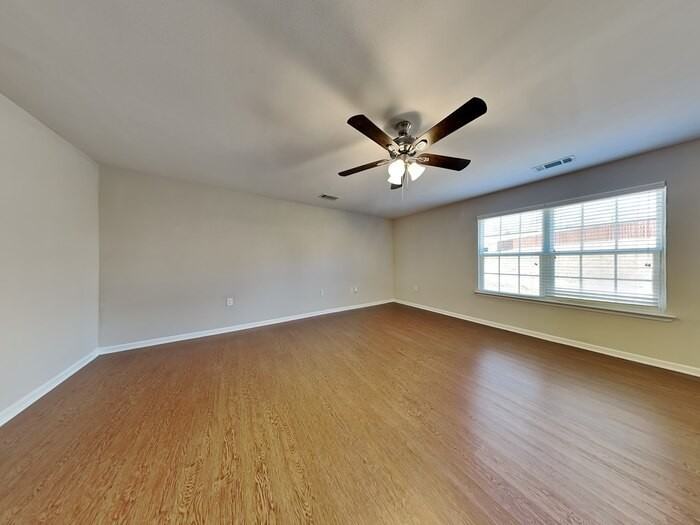 928 Cassidy Dr - Photo 5 of 25