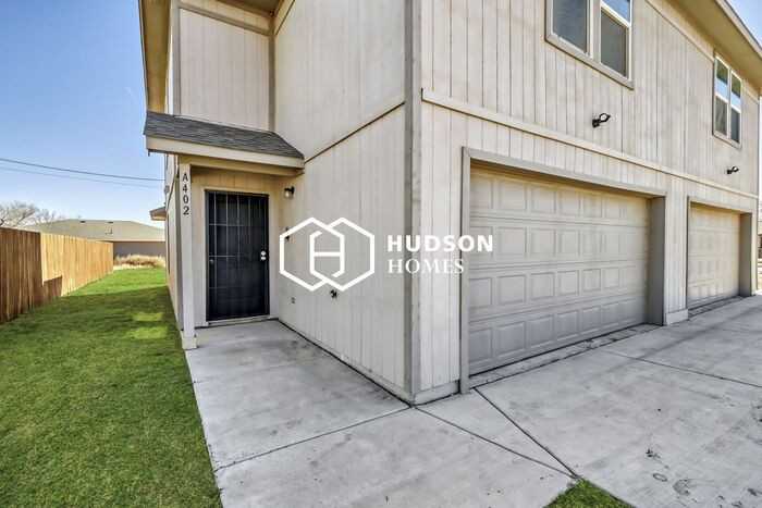 402 N Zenith Ave #A - Photo 3 of 14