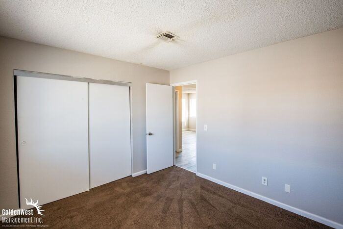 2755 Jennydiane Dr #D - Photo 6 of 9