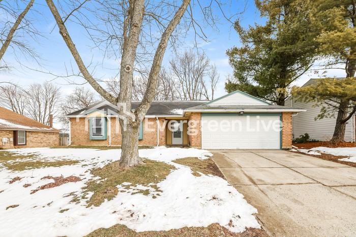 5699 Waynegate Rd - Photo 2 of 15