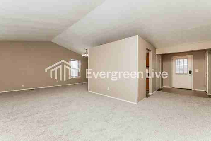 5699 Waynegate Rd - Photo 3 of 15
