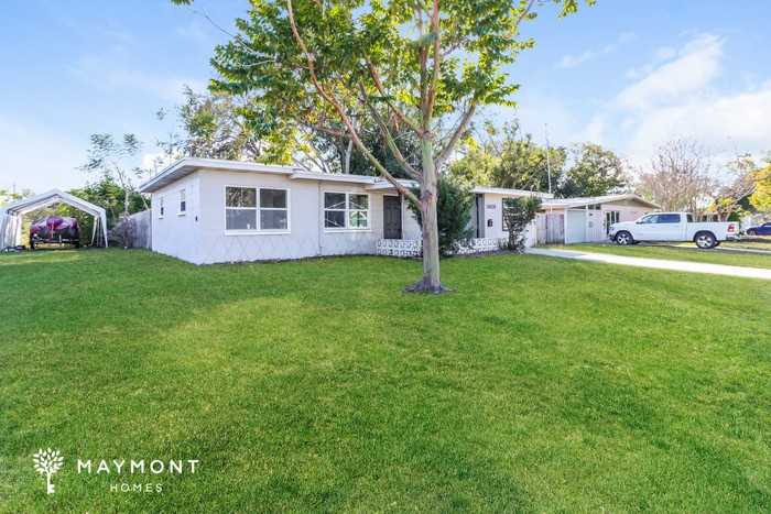 5608 32nd Ave N - Photo 2 of 3