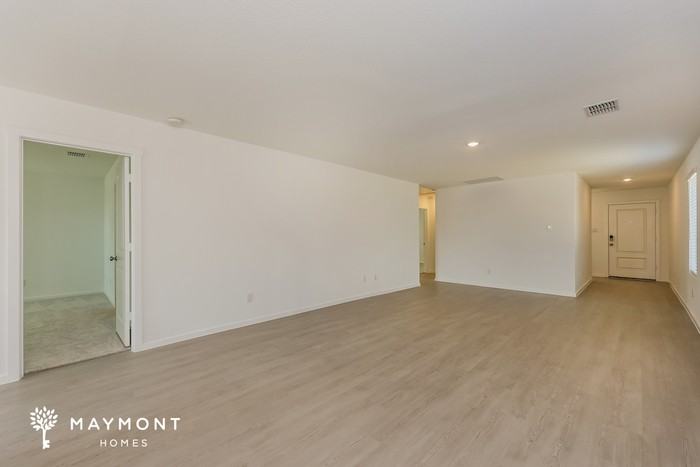 925 Birkdale Dr - Photo 3 of 15