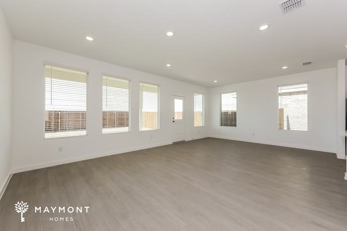 4761 Paynes Valley Dr - Photo 3 of 15