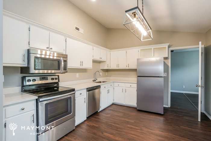 101 Tweed Ct - Photo 6 of 14