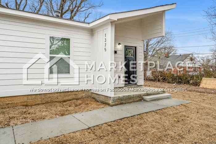 1375 S Cooper St - Photo 2 of 23