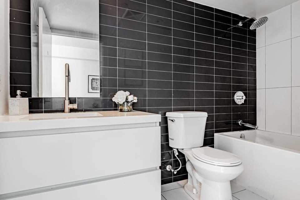 85 Queens Wharf Road #716 - Photo 4 of 6