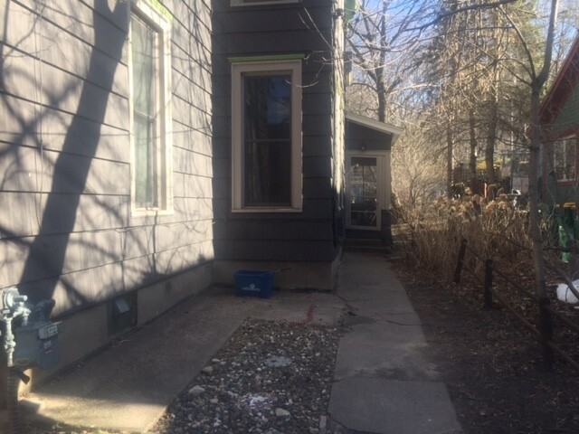 119 Pine St E #2 - Photo 2 of 7