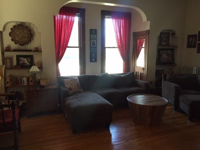 119 Pine St E #2 - Photo 5 of 7