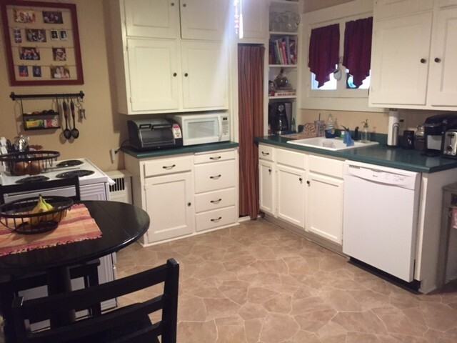 119 Pine St E #2 - Photo 7 of 7