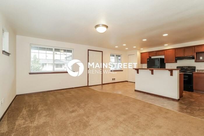 4740 147th Pl Ne - Photo 4 of 17