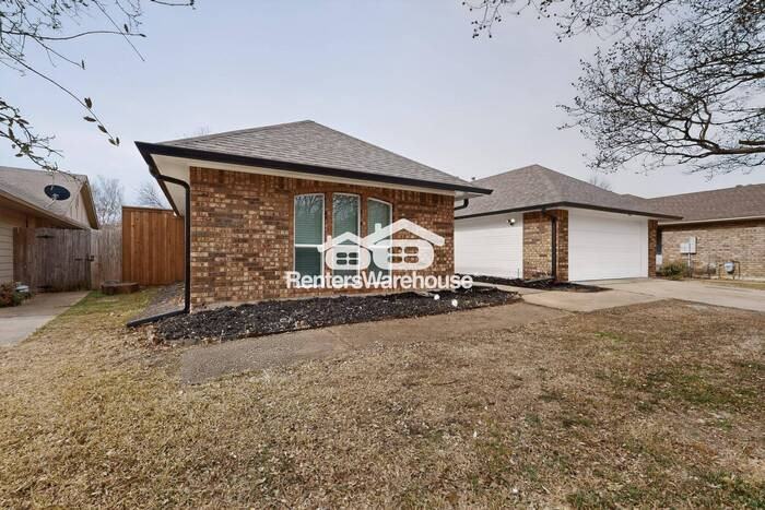 1137 Homestead St - Photo 5 of 44