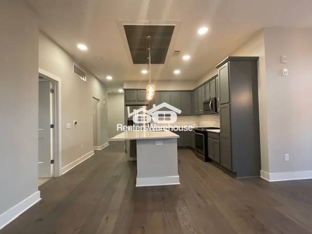 2401 Euclid Ave #116 - Photo 6 of 20