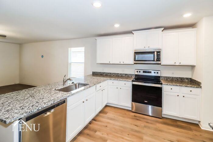 316 Sunnymeade Ln - Photo 3 of 19