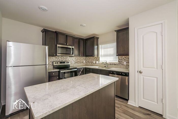 123 Palomino Bend Dr - Photo 3 of 19