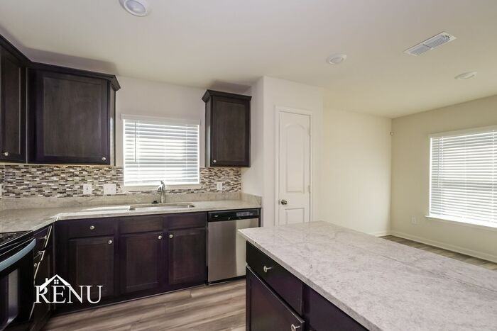 123 Palomino Bend Dr - Photo 4 of 19