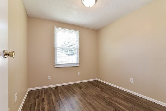 11401 Mcdowell Dr - Photo 7 of 10