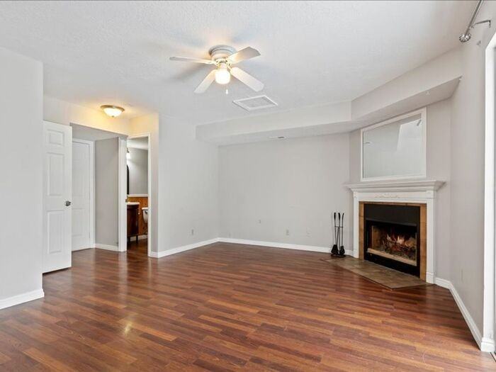 523 E 3195 S - Photo 7 of 23