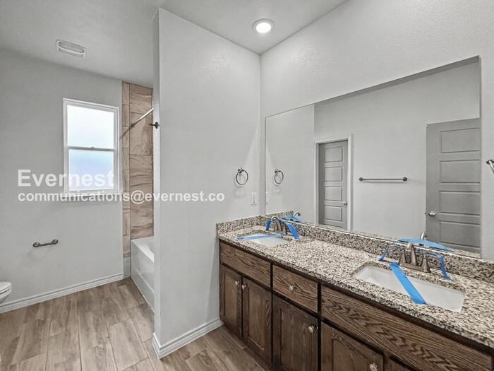 713 Freedom Cir - Photo 7 of 23