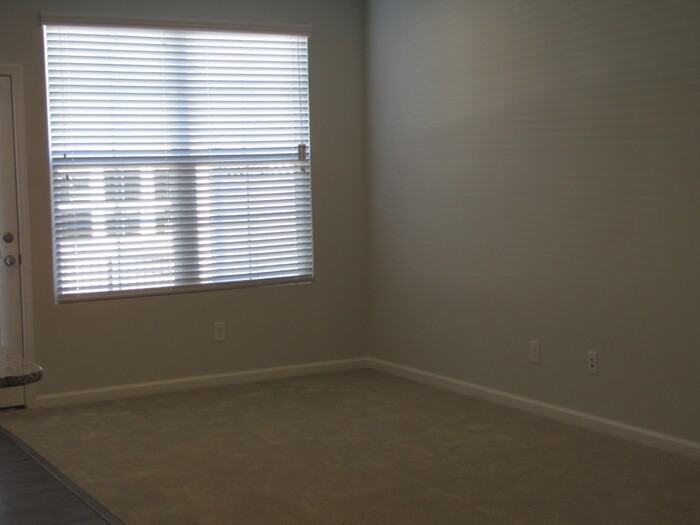 851 Bristol Bridge Dr - Photo 4 of 14