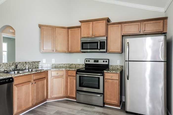 486 Overcrest St - Photo 7 of 12