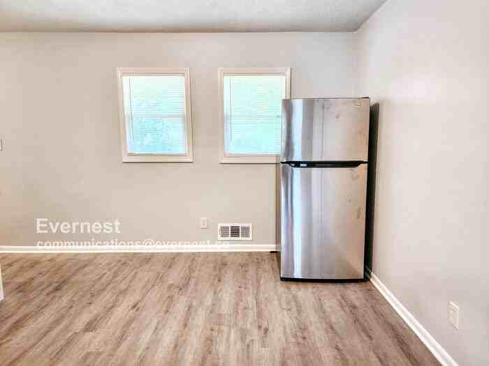 8249 Kendrick Rd - Photo 3 of 18