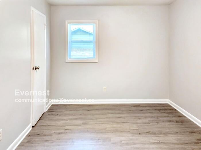 8249 Kendrick Rd - Photo 7 of 18