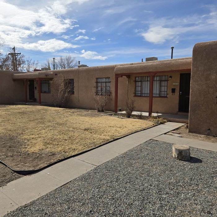 205 Madison St Ne - Photo 3 of 16