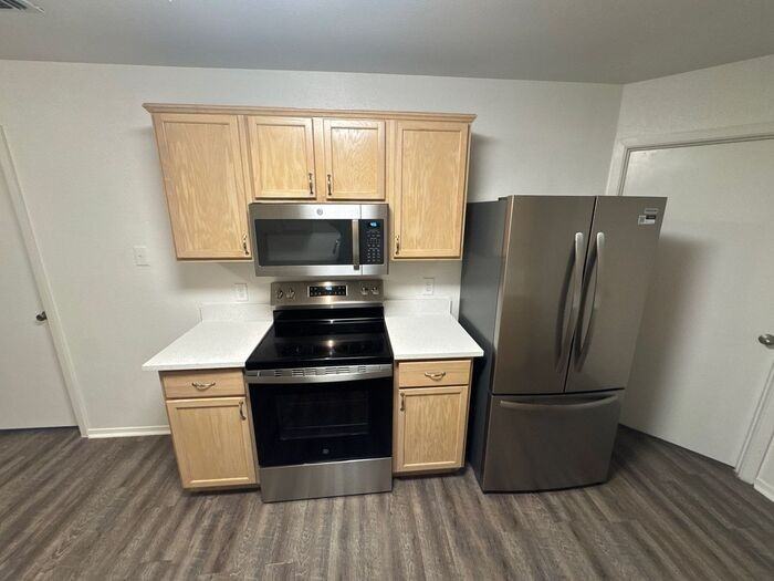 2806 James Rd - Photo 6 of 15